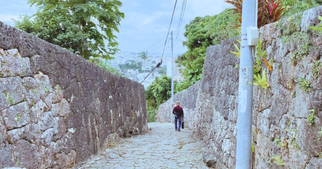 金城石畳 車なし 70代 シニア旅行 ブログ