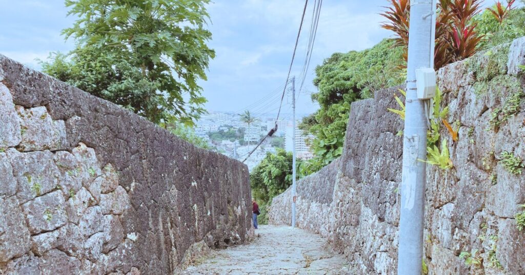 金城石畳 車なし 70代 シニア旅行 ブログ