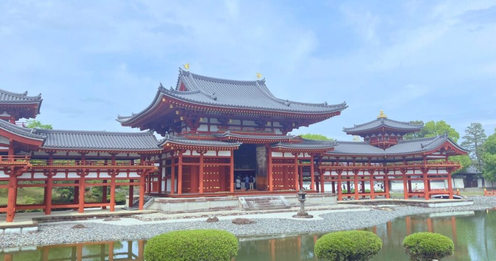 平等院の藤と三室戸寺のツツジを混雑回避で楽しむ方法